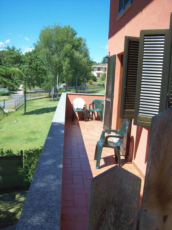 Relais Ca Nova Guest House Bogogno Habitación foto